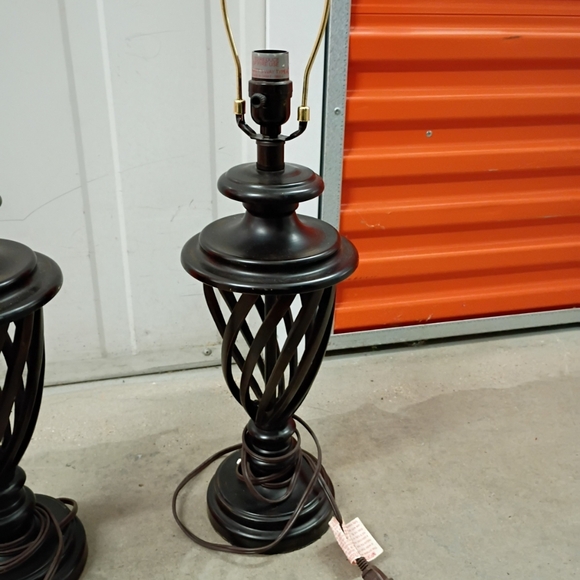 Elegant Black Table Lamps - Picture 5 of 5